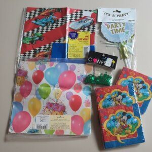 NWT Gift Wrap & Party Supplies Set
